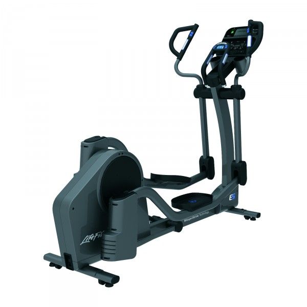 E5 CROSS-TRAINER WITH TRACK CONNECT CONSOLE
